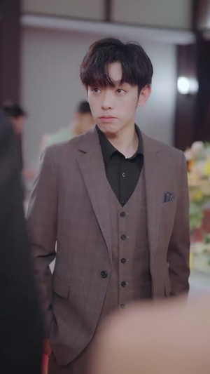 尊师李太白(56集) 尊师李太白(56集)疯批男主